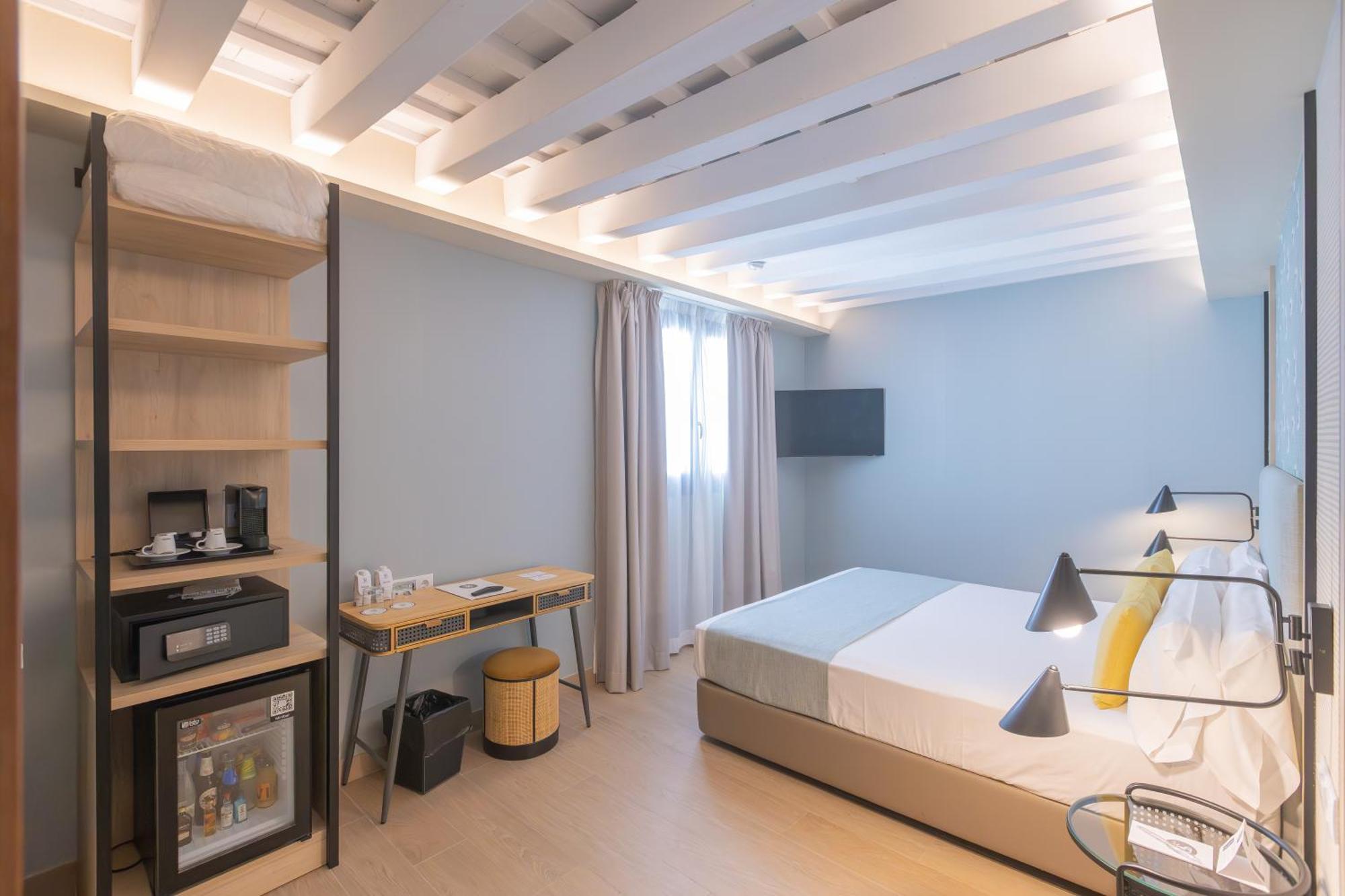 Soho Boutique Columela Hotel Кадис Екстериор снимка